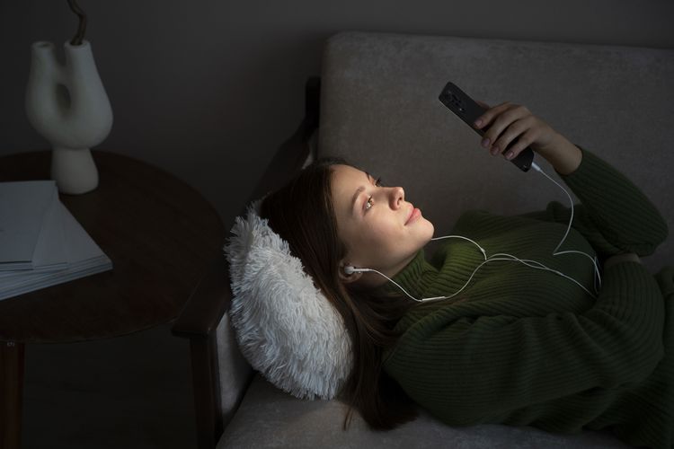 Efek Negatif Sleep Call Terhadap Kualitas Tidur Malam