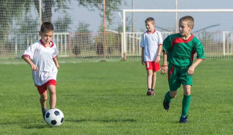 Sepak Bola Dorong Kesehatan dan Karakter Anak