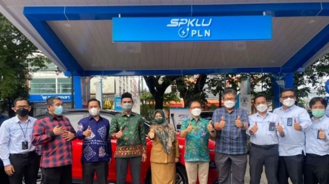 PLN UP3 Makassar Selatan Tingkatkan Kualitas SPKLU, Pelatihan Penting bagi 30 Security di TSM Makassar