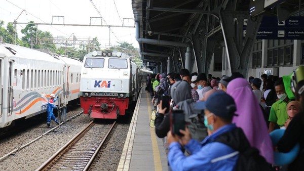 Tanggal Favorit dan Strategi KAI Jakarta Siapkan Kereta Tambahan untuk Mudik Lebaran 2026