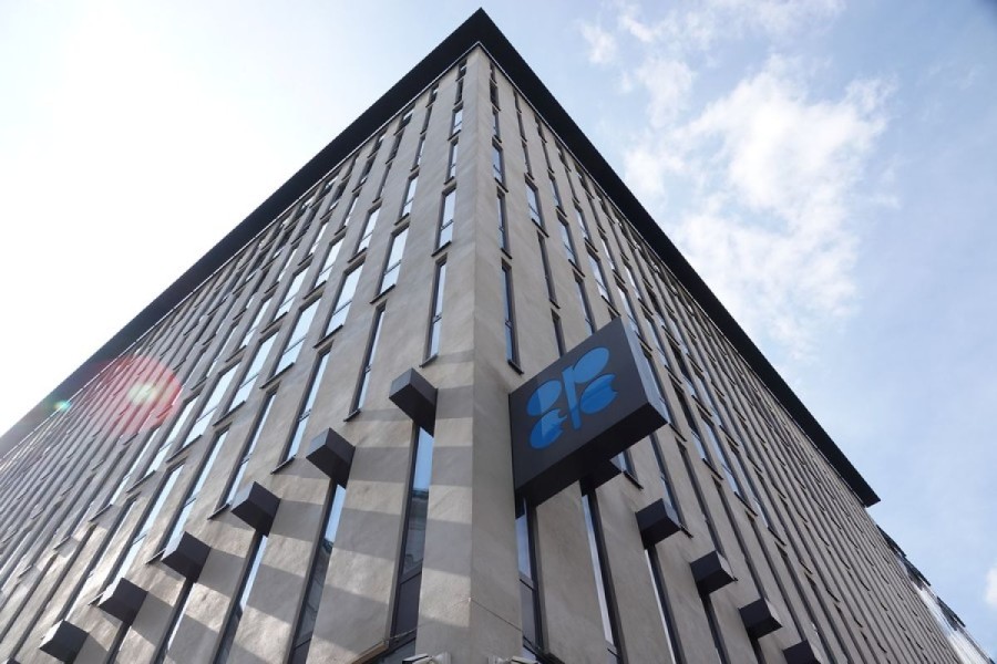 OPEC Lanjutkan Kebijakan Stabilitas Produksi Minyak hingga Q1 2025: Langkah Taktis di Tengah Dinamika Pasar