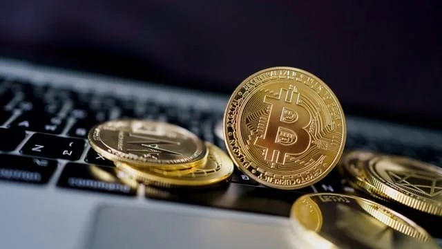 Harga Kripto Selasa 10 Februari 2026 Menguat Terbatas, Bitcoin Bertahan di Zona Hijau