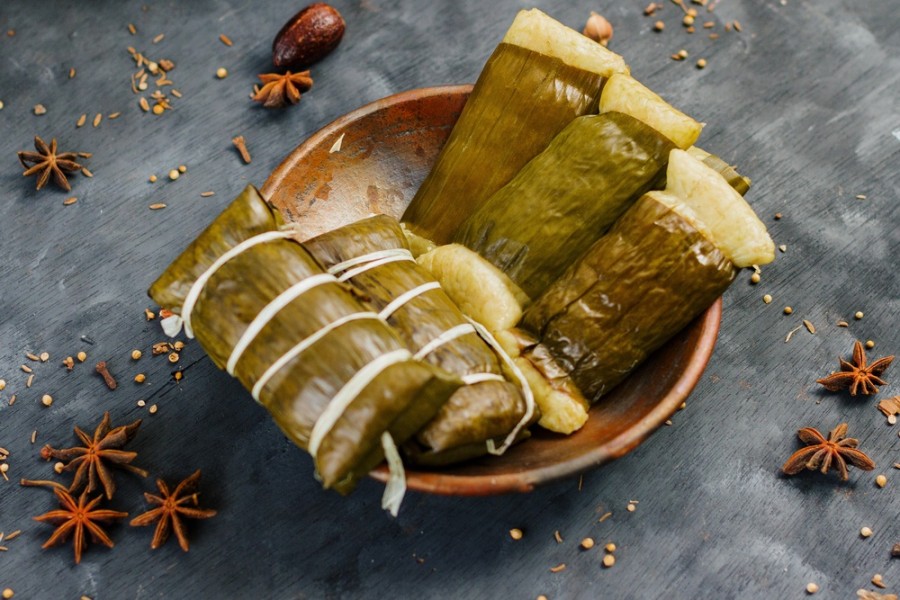 Buras, Takjil Gurih Khas Sunda yang Laris Manis Saat Ramadan