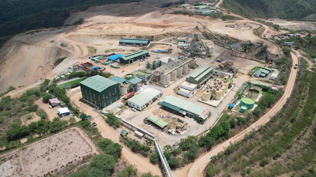 Membludaknya Transaksi Saham Bumi Resources Minerals di Tengah Lonjakan Harga Emas