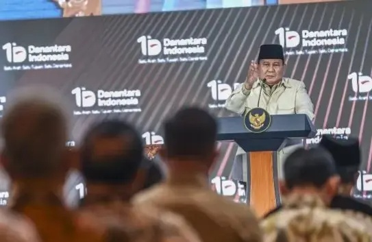 Presiden Prabowo Targetkan Pembangunan PLTS 100 Gigawatt Percepat Elektrifikasi Nasional Indonesia