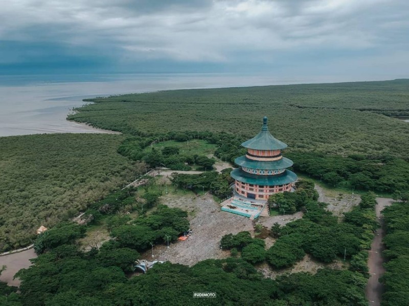 Mengenal Pagoda Tian Ti Surabaya, Wisata Unik Bernuansa Beijing dengan Keindahan Budaya Tiongkok