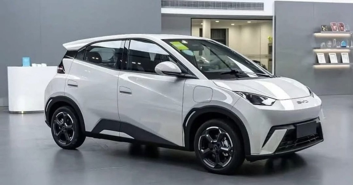 BYD Atto 1: Mobil Listrik Kompak Siap Sambangi Surabaya
