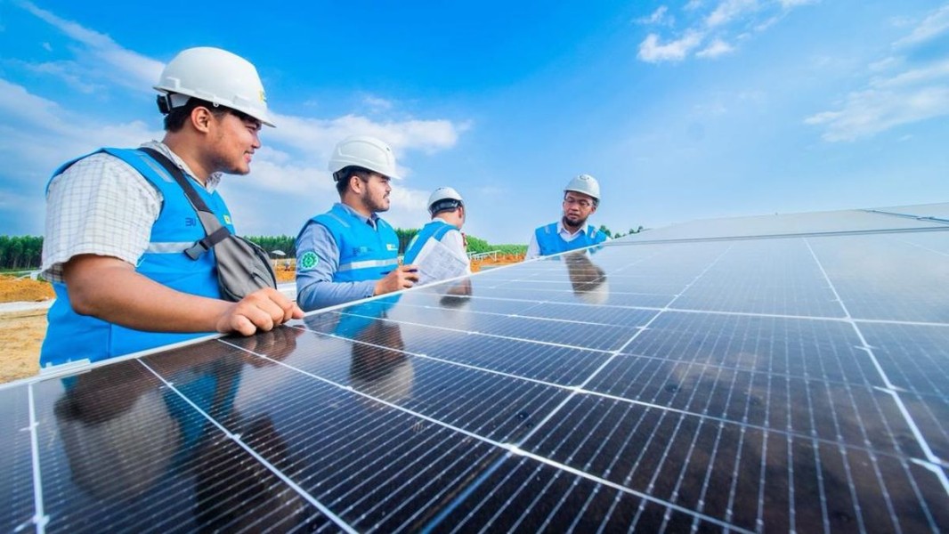 Strategi Diplomasi Energi Bersih Indonesia Fokus Transfer Teknologi dan Peningkatan Kapasitas Industri Nasional