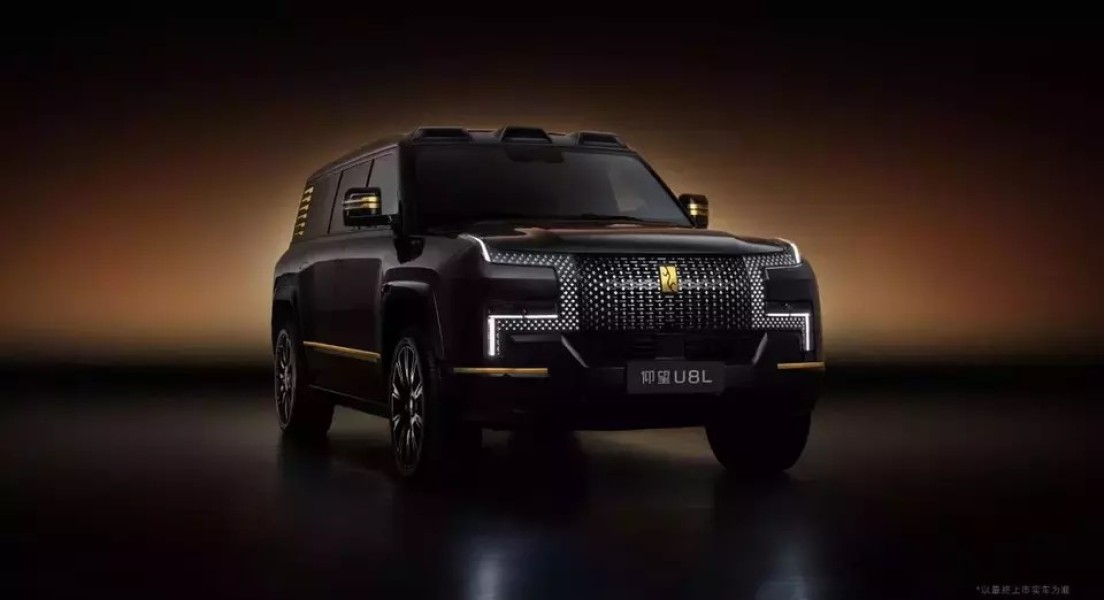 BYD Hadirkan Yangwang U8 SUV Mewah dengan Teknologi Terbaru