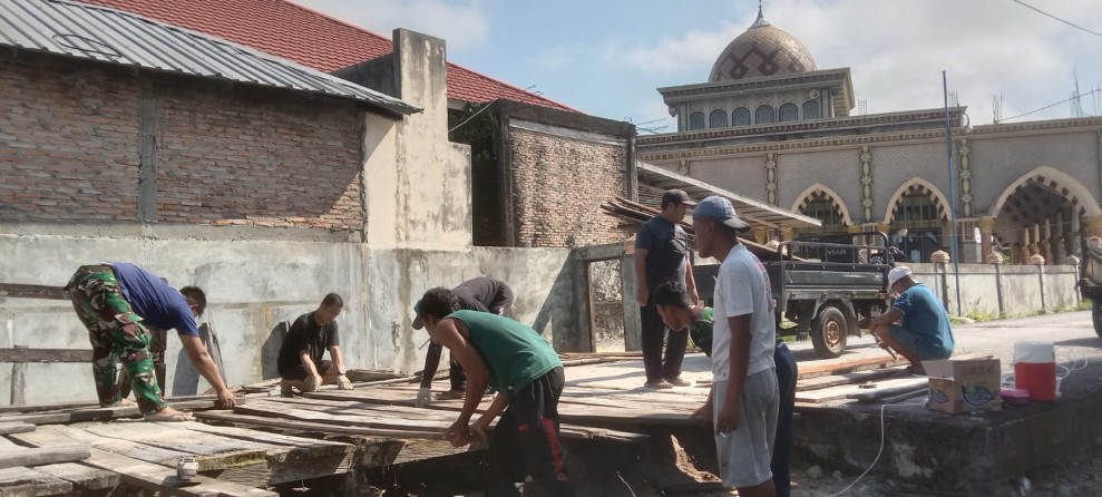 Pemprov Kalteng Perbaiki Jembatan Penyeberangan Pelabuhan Kumai, Wujud Sinergi Pemerintah dan Masyarakat