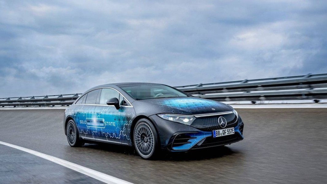 Mercedes-Benz Menguji Baterai Solid-State pada EQS: Masa Depan Kendaraan Listrik