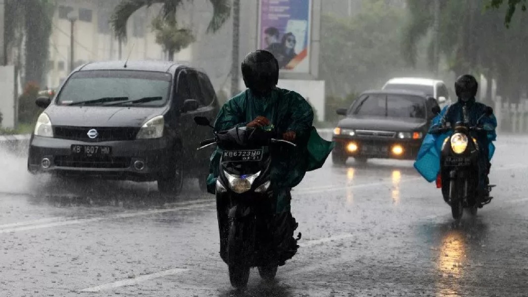 BMKG Prediksi Jawa Timur Berpeluang Terjadi Hujan Ringan Hari Ini, Kamis 12 Juni 2025