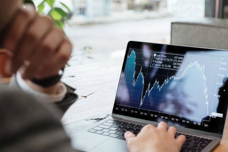 Strategi Trading Cepat Saham BUMN Karya Saat Volatilitas Pasar Mulai Meningkat