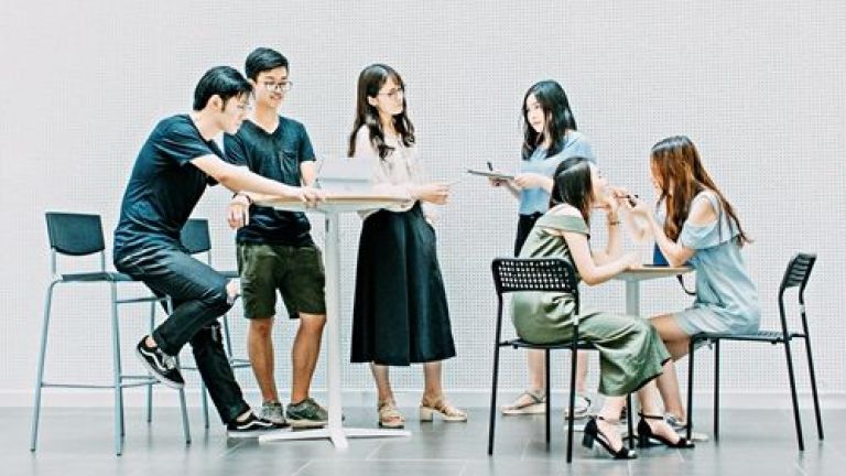 Karier Gen Z Kini Lebih Fleksibel dan Digital Karier Gen Z Kini Lebih Fleksibel dan Digital
