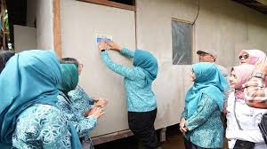 Wujudkan Peningkatan Kualitas Hidup: TP PKK Kalbar Sinergi dengan Dinas Perkim Bangun New Posyandu Perumahan
