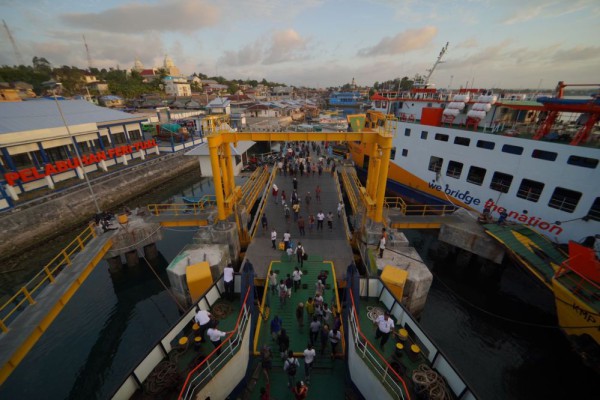 Arus Mudik Lebaran 2025 di Sulawesi Selatan: Kesiapan Angkutan Udara dan Laut Jadi Prioritas