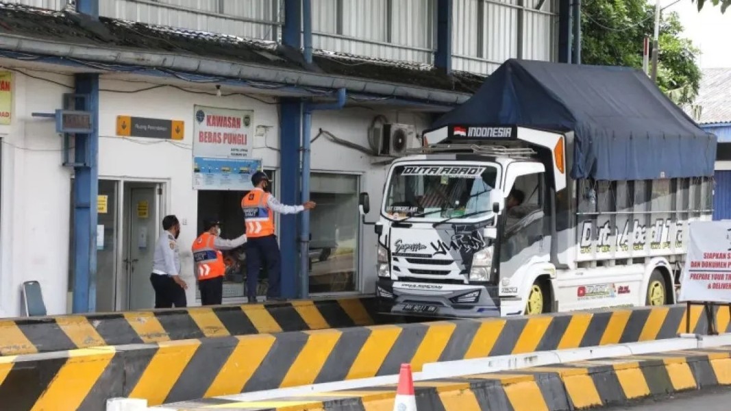 Kemenhub Perkuat Keselamatan Logistik Nasional Melalui Sistem Penimbangan Kendaraan