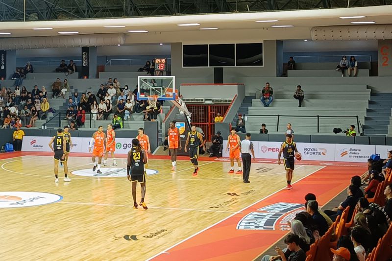 Pertandingan Sengit IBL 2025: Pelita Jaya Jakarta Berhadapan dengan Bali United Basketball