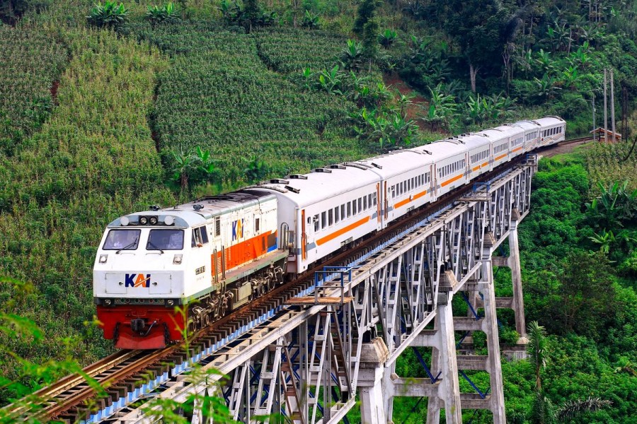 Kereta Api Banyuwangi Alami Lonjakan, Layanan Diperluas