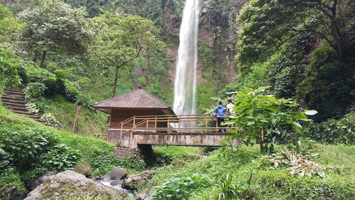 Wisata Air Terjun Bandung Paling Populer untuk Healing Akhir Tahun