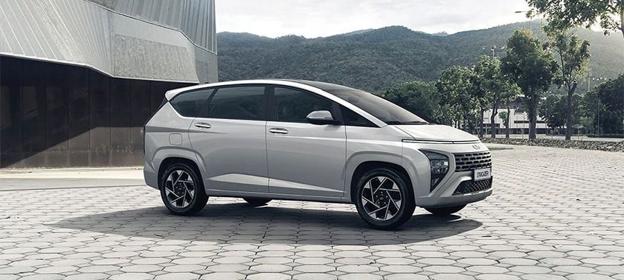 Hyundai Stargazer vs Suzuki XL7: Perbandingan Lengkap Mobil Keluarga yang Ramah Anggaran