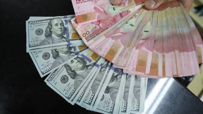 Rupiah Melemah Tipis ke Rp16.633 per Dollar AS, Prospek Menguat Masih Terbuka