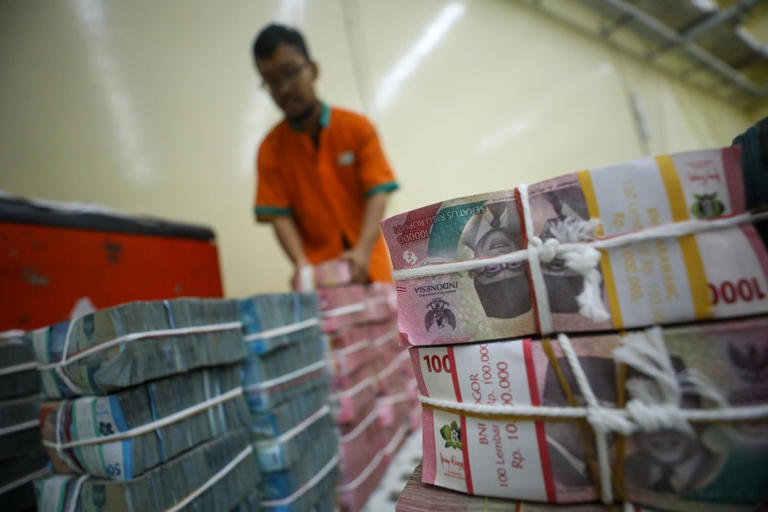 Kurs Dolar AS di BCA, BRI, Mandiri, dan BNI Hari Ini, 27 Maret 2025
