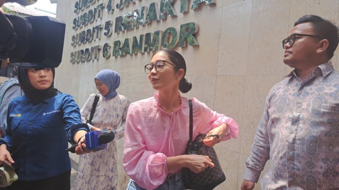 Polisi Mengungkap Dua Tersangka dalam Kasus Penipuan Investasi Bunga Zainal Senilai Rp6,2 Miliar