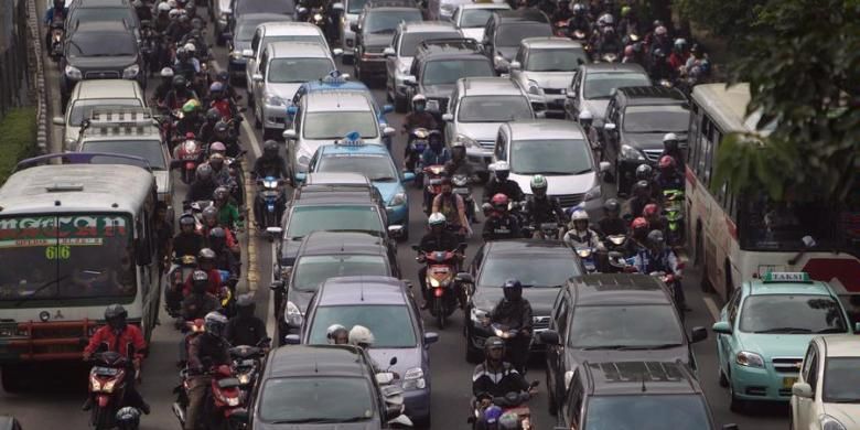 Jumlah Kendaraan di Indonesia Tembus 168 Juta, Jawa Timur Jadi Simbol Pertumbuhan Transportasi Nasional