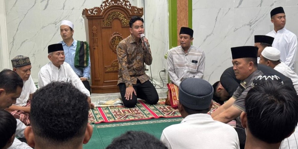 Wapres Gibran Hadir di Tarawih Manggarai, Tegaskan Pentingnya Silaturahmi Saat Ramadhan