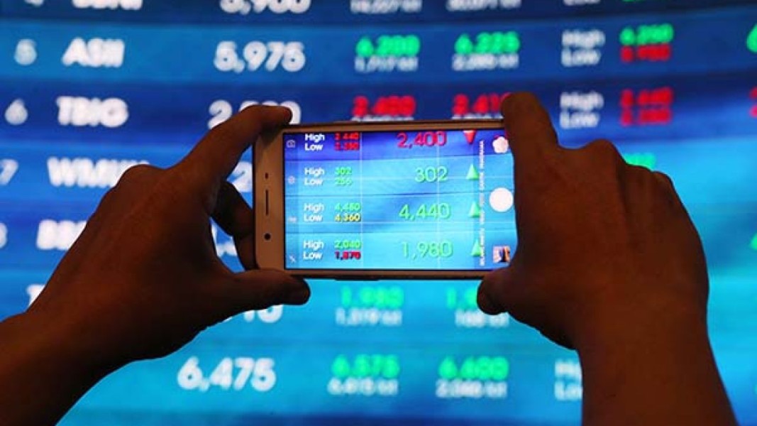 IHSG Terkoreksi Tipis di Akhir Pekan, Saham Perbankan BUMN Tampil Solid