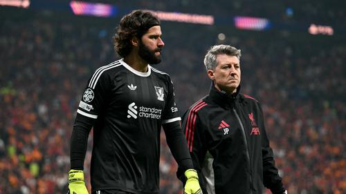 Liverpool Optimis: Alisson Becker Siap Hadapi Nottingham Forest