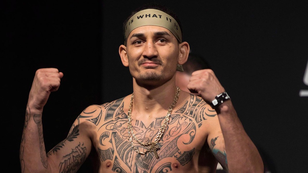 Max Holloway Didukung Rebut Gelar Ringan UFC Lagi