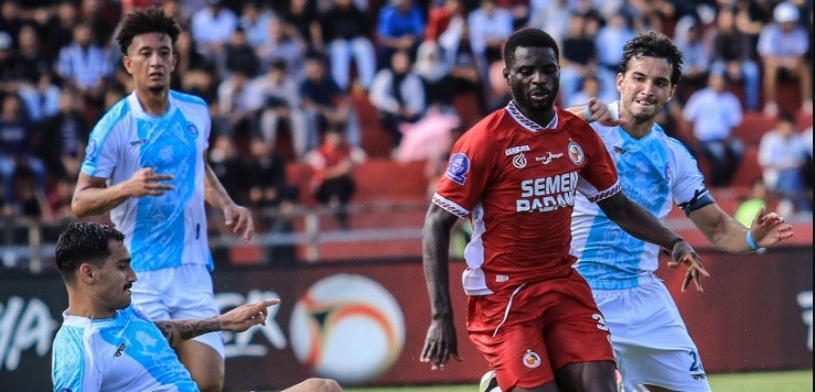 Hasil Pertandingan Seru Semen Padang versus PSBS Biak