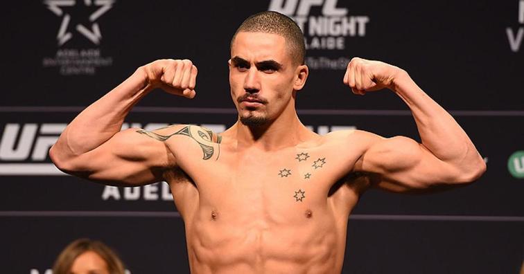 Robert Whittaker Pertimbangkan Pindah ke Kelas Berat Ringan UFC Setelah Satu Laga Lagi