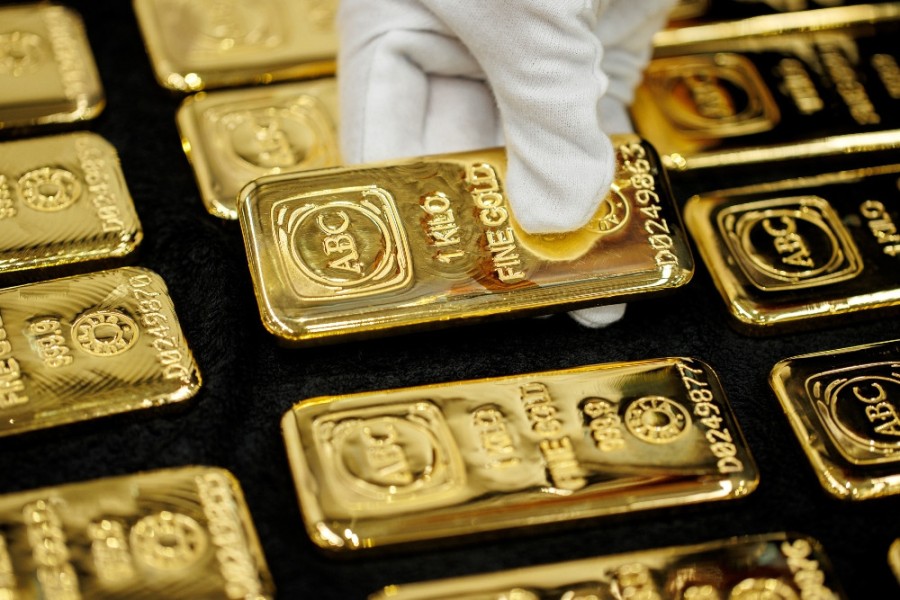 Harga Emas Global Terguncang Komentar The Fed AS