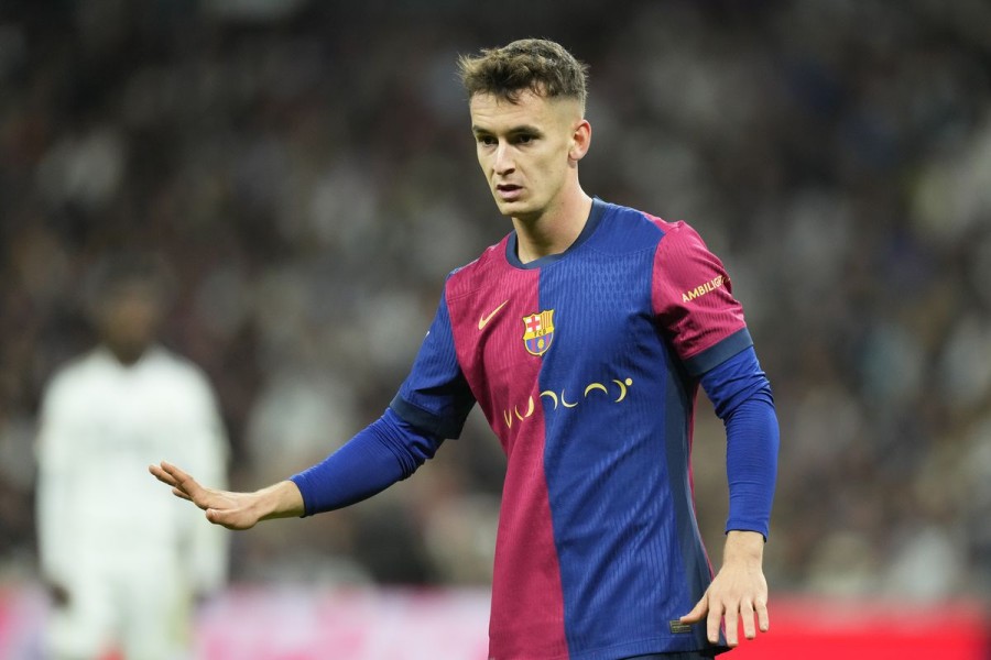 Barcelona Dilema Lepas Casado ke Leverkusen
