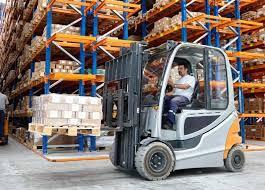 Alat Berat Forklift memiliki Jenis, Fungsi, dan Peranannya dalam Industri Logistik