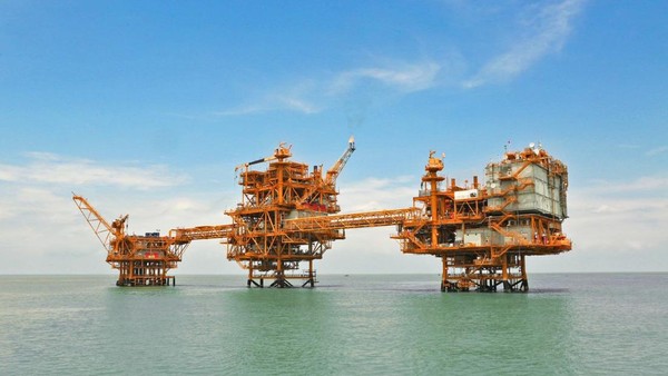 Harga Minyak Mentah Stabil Pasca Kenaikan Pekan Lalu