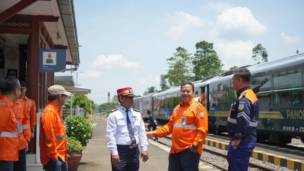 Gandeng BMKG PT KAI Pantau Cuaca Demi Keselamatan Perjalanan Kereta Api Masa Angkutan Lebaran Dua Ribu Dua Puluh Enam