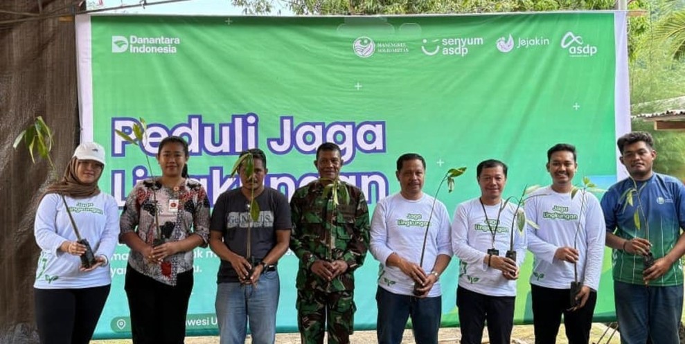 ASDP Tanam 3.000 Mangrove Mawali Lindungi Pesisir Bitung