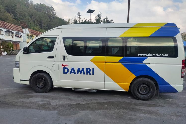 Layanan Damri Beri Kemudahan Transportasi bagi Wisatawan Menuju Danau Toba
