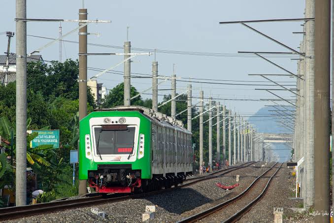 Jadwal Lengkap Kereta Api Prameks Senin, 8 September