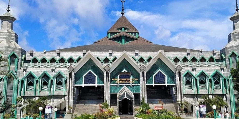 Masjid Al Markaz Makassar Siapkan 1.200 Porsi Buka Puasa Setiap Hari