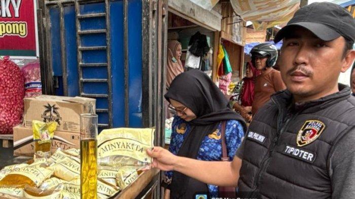 Polres Banggai dan Disperindag Temukan Ketidaksesuaian Volume Minyak Goreng di Luwuk