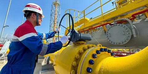 Fitch Pertahankan Rating PGAS BBB Outlook Stabil Fundamental Kuat