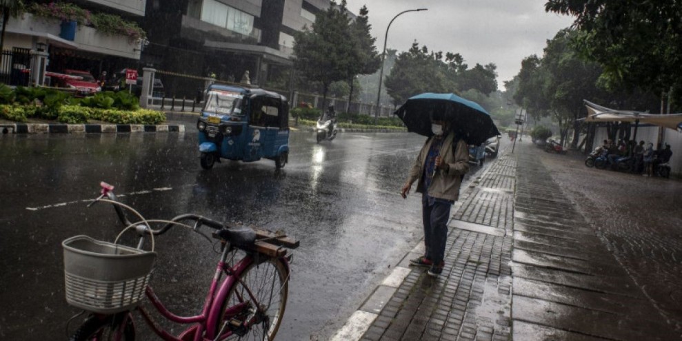BMKG Keluarkan Imbauan Hujan Lebat, Warga Jabodetabek diminta Waspada