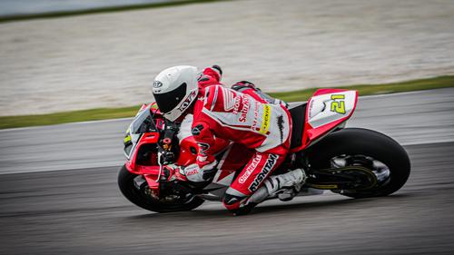 Arbi Aditama Kunci Gelar AP250 Usai Dominasi Musim 2025