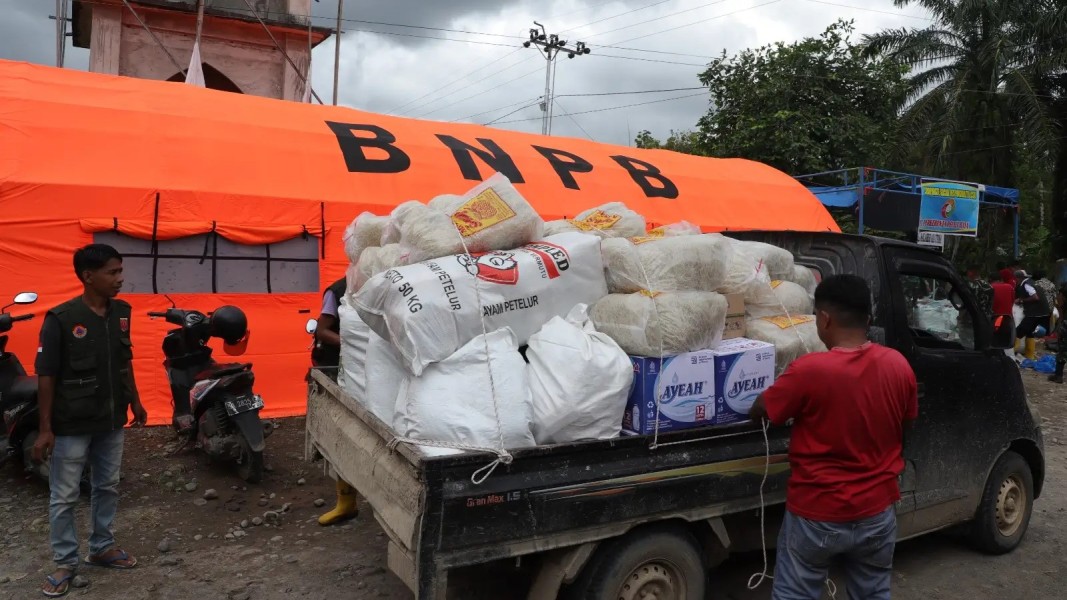 BNPB Distribusikan Bantuan Logistik Serta Pastikan Hunian Tetap Untuk Warga