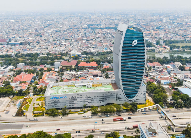 Menara Logistik Modern Penopang Pelabuhan Tanjung Priok